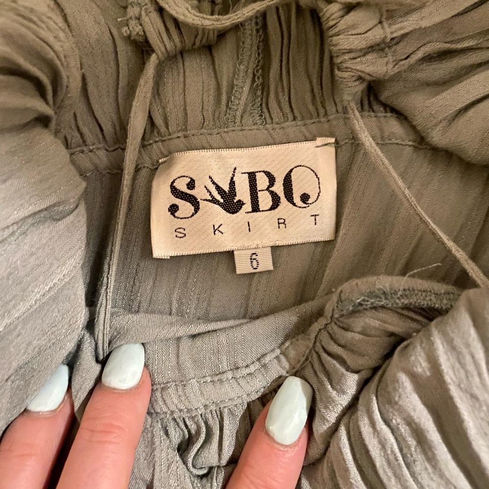 Sabo Skirt Linen Cover-up - Picture 5 of 5